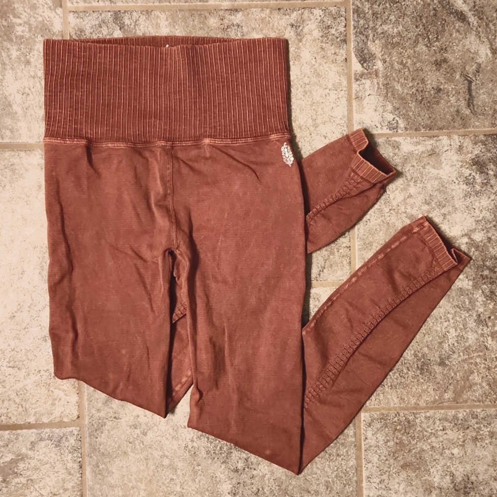 NWOT Free People Good Karma Legging